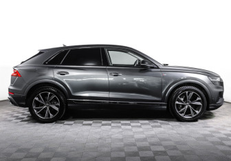 Подержанный автомобиль Audi Q8 2020 года (4 фото)