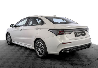 Подержанный автомобиль Omoda S5 2023 года (7 фото)