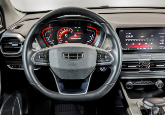 Подержанный автомобиль Geely Coolray 2023 года (21 фото)