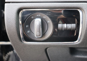 Подержанный автомобиль Skoda Superb Liftback 2013 года (13 фото)