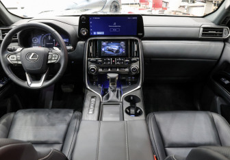 Новый Lexus LX 2026 (12 фото)
