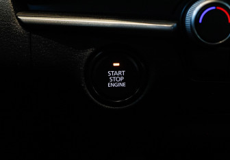 Подержанный автомобиль Mazda 3 Sedan 2020 года (12 фото)