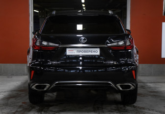 Подержанный автомобиль Lexus RX 2017 года (6 фото)
