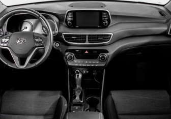 Подержанный автомобиль Hyundai Tucson 2019 года (11 фото)