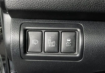 Подержанный автомобиль Toyota Camry Sedan 2017 года (14 фото)