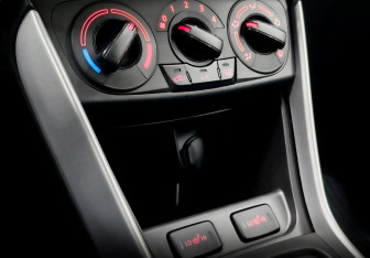 Подержанный автомобиль Suzuki SX4 Hatchback 2021 года (16 фото)