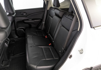 Подержанный автомобиль Honda CR-V 2015 года (18 фото)