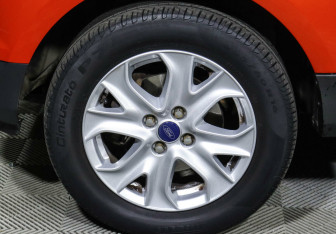 Подержанный автомобиль Ford EcoSport 2017 года (5 фото)