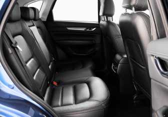 Подержанный автомобиль Mazda CX-5 2017 года (16 фото)