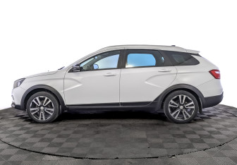 Подержанный автомобиль LADA (ВАЗ) Vesta Wagon 2021 года (8 фото)