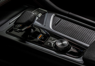 Подержанный автомобиль Changan CS75PLUS 2023 года (17 фото)