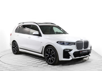 Подержанный автомобиль BMW X7 2020 года (3 фото)