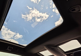 Подержанный автомобиль Citroen DS5 2012 года (19 фото)
