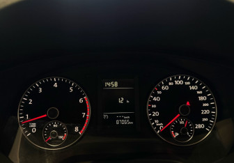 Подержанный автомобиль Volkswagen Jetta Sedan 2014 года (15 фото)