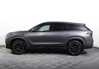 Подержанный автомобиль Jaecoo J8 2024 года (8 фото)