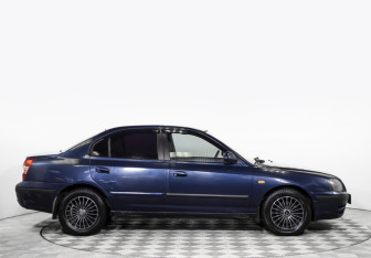 Подержанный автомобиль Hyundai Elantra Sedan 2008 года (4 фото)