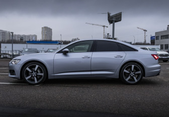 Подержанный автомобиль Audi A6 Sedan 2019 года (9 фото)