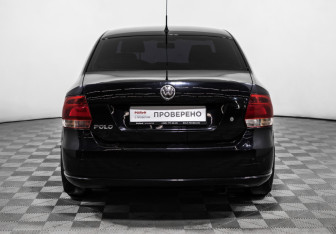 Подержанный автомобиль Volkswagen Polo Sedan 2012 года (6 фото)