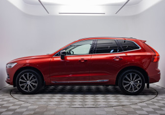 Подержанный автомобиль Volvo XC60 2018 года (2 фото)