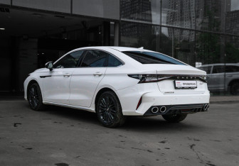 Подержанный автомобиль Chery Arrizo 8 2024 года (6 фото)