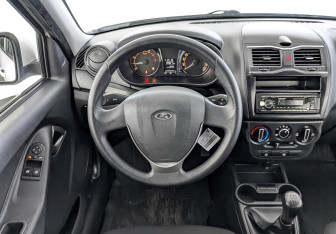 Подержанный автомобиль LADA (ВАЗ) Granta Sedan 2023 года (22 фото)