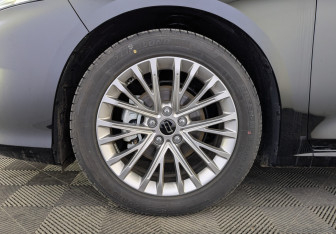 Новый FAW Bestune B70 2024 (7 фото)