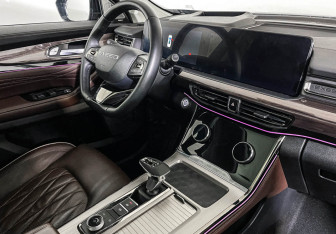 Подержанный автомобиль Exeed VX 2022 года (9 фото)