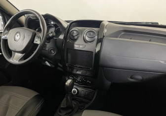 Подержанный автомобиль Renault Duster 2018 года (9 фото)