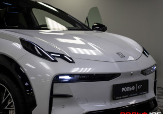 Подержанный автомобиль Zeekr X 2023 года (28 фото)