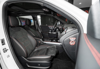 Новый Mercedes-Benz GLB 2025 (20 фото)