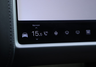 Подержанный автомобиль Tesla Model X 2018 года (20 фото)