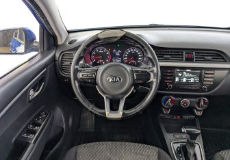 Подержанный автомобиль Kia Rio Hatchback 2019 года (21 фото)