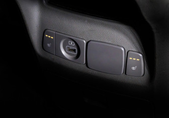 Подержанный автомобиль Kia Carnival 2019 года (15 фото)