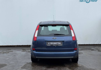 Подержанный автомобиль Ford C-MAX 2006 года (7 фото)