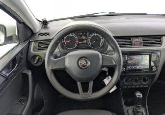 Подержанный автомобиль Skoda Rapid Liftback 2019 года (21 фото)