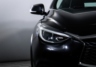 Подержанный автомобиль Infiniti QX30 2017 года (16 фото)