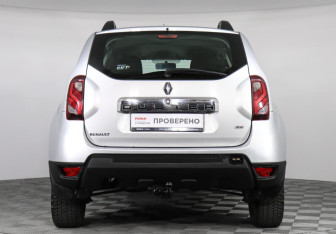 Подержанный автомобиль Renault Duster 2016 года (6 фото)
