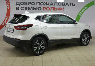 Подержанный автомобиль Nissan Qashqai 2019 года (4 фото)