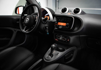 Подержанный автомобиль Smart Fortwo Hatchback 2018 года (20 фото)