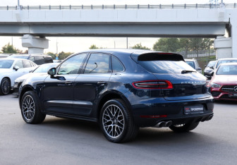 Подержанный автомобиль Porsche Macan 2016 года (7 фото)