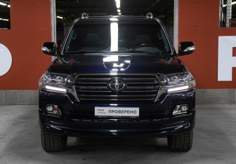 Подержанный автомобиль Toyota Land Cruiser Suv 2018 года (2 фото)
