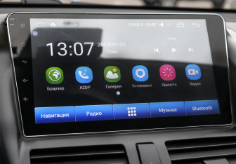 Подержанный автомобиль FAW Besturn X80 2017 года (18 фото)