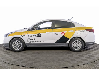 Подержанный автомобиль Kia Rio Sedan 2020 года (8 фото)