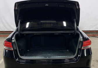 Подержанный автомобиль Kia Optima Sedan 2017 года (10 фото)