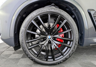 Новый BMW X5 2025 (7 фото)