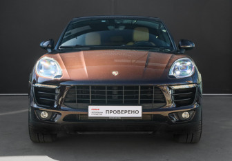 Подержанный автомобиль Porsche Macan 2017 года (2 фото)