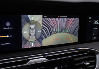 Подержанный автомобиль Hongqi E-HS9 2022 года (23 фото)