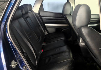 Подержанный автомобиль Mazda CX-7 2011 года (10 фото)