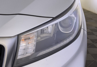 Подержанный автомобиль Kia Carnival 2019 года (11 фото)