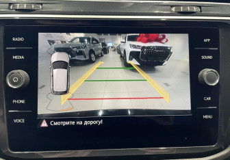 Подержанный автомобиль Volkswagen Tiguan 2019 года (17 фото)